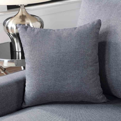 L-förmige Sofa mit umkehrbarem Sessel und 2 Kissen, dunkelgraue Bettwäsche